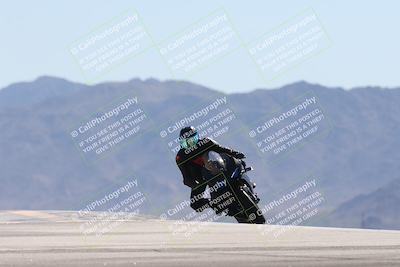 media/Oct-13-2025-Moto Forza (Mon) [[a66d839500]]/3-B Group/Session 4 (Turn 9)/